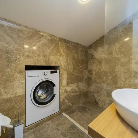 Gorgeous Flat With Sea View Jacuzzi In Antalya Διαμέρισμα *