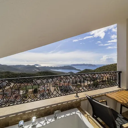 Gorgeous Flat With Sea View Jacuzzi In Antalya Kaş